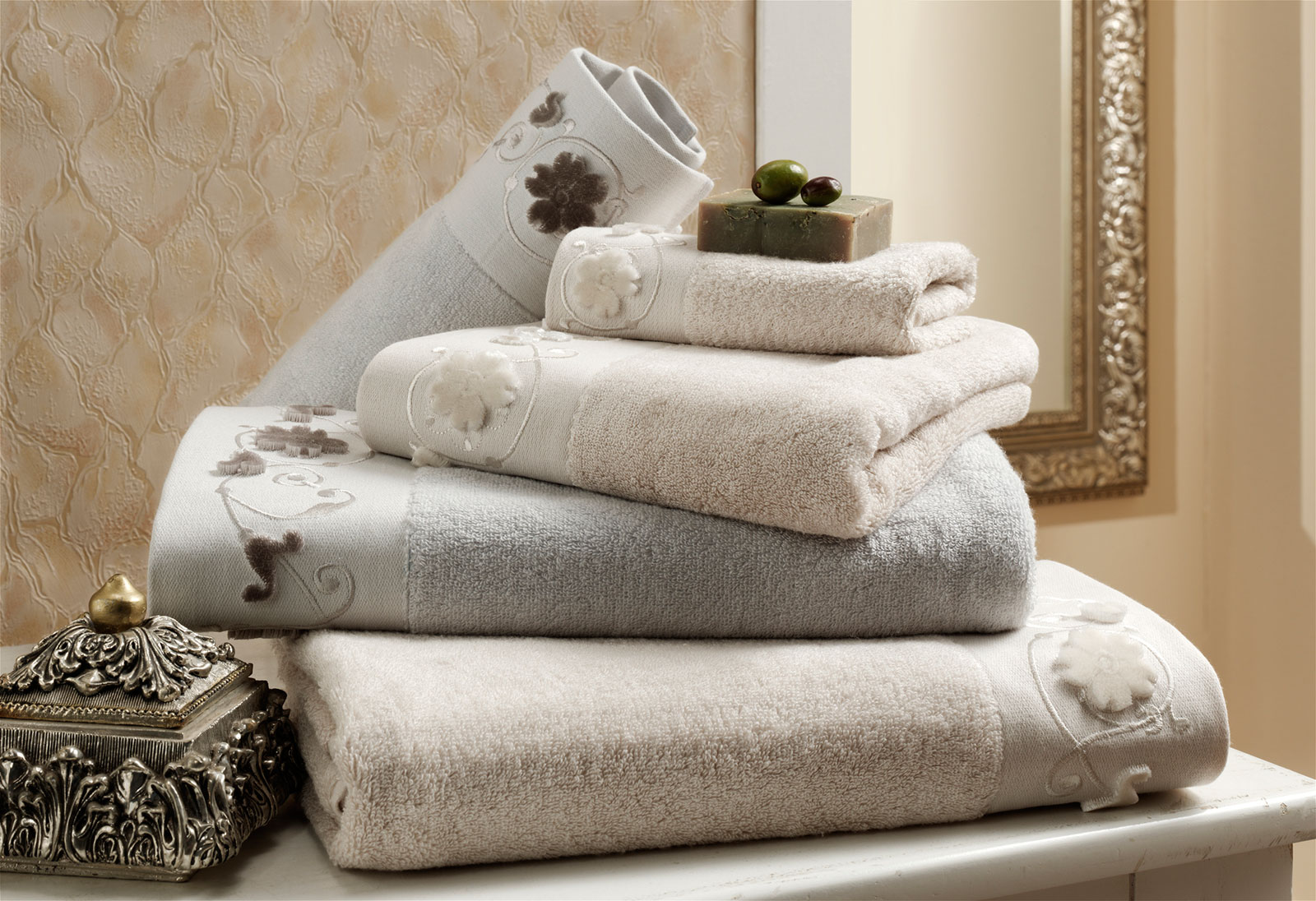 luxury bath towels