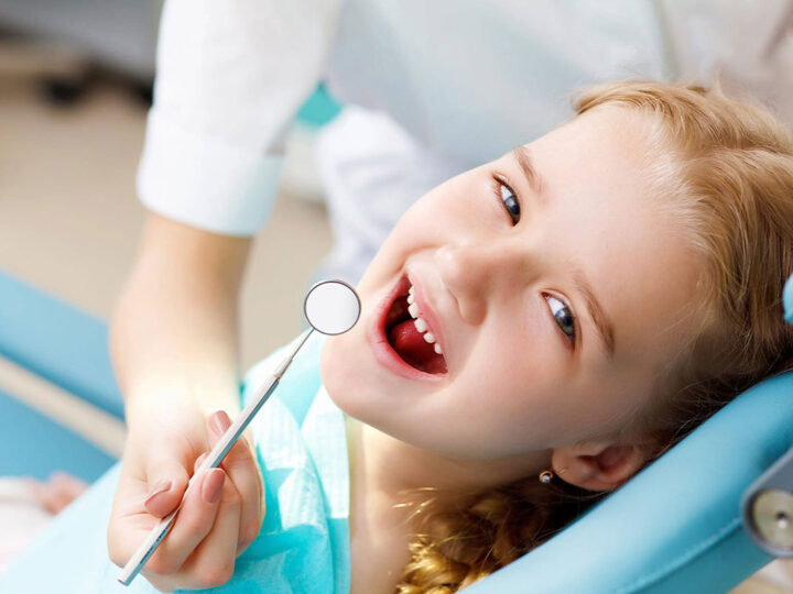 How does the kids dentist singapore concentrate on the development and regimens?