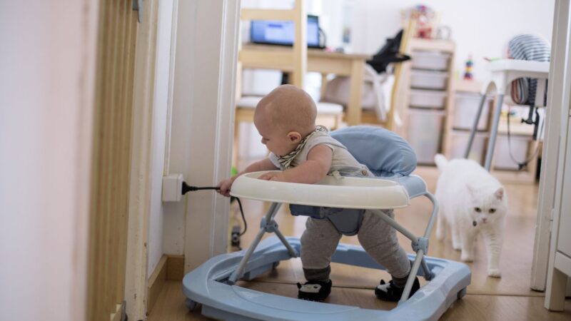 Choosing The Best Baby Walker for Your Baby